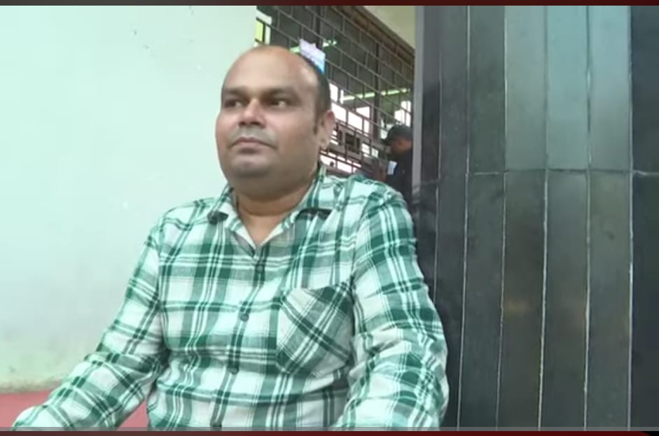 SIR কাজের চাপে একের পর এক BLO অসুস্থ , আতঙ্কে প্রশাসন