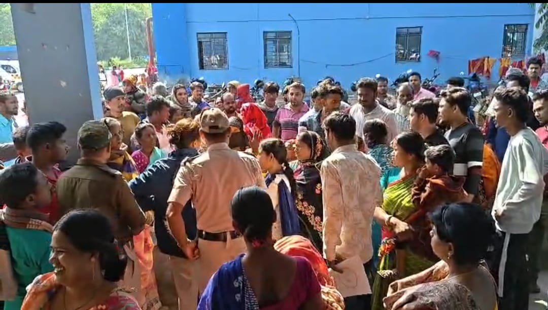 সদ্যজাত শিশুর দেহ ভুল হাতে , আরামবাগ মেডিকেলে নবজাতক বদলের অভিযোগে চাঞ্চল্য