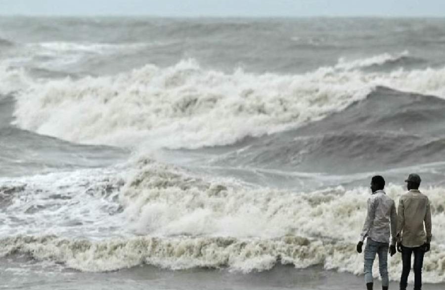 লক্ষ্মীবারে জন্ম, রবিতে ল্যান্ডফল ঘূর্ণিঝড়় ‘দিটওয়া’-র