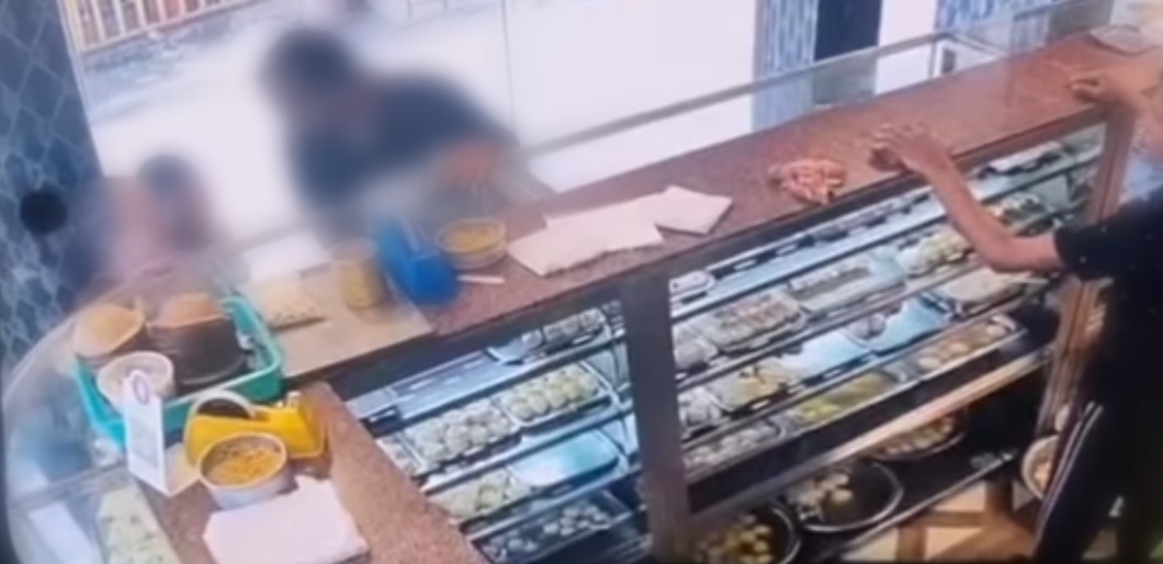 প্রকাশ্যে শিশুর সঙ্গে অশ্লীল কাজ , এই অবাঙালি দুষ্কৃতীকে খুঁজছে গোটা হুগলীবাসী