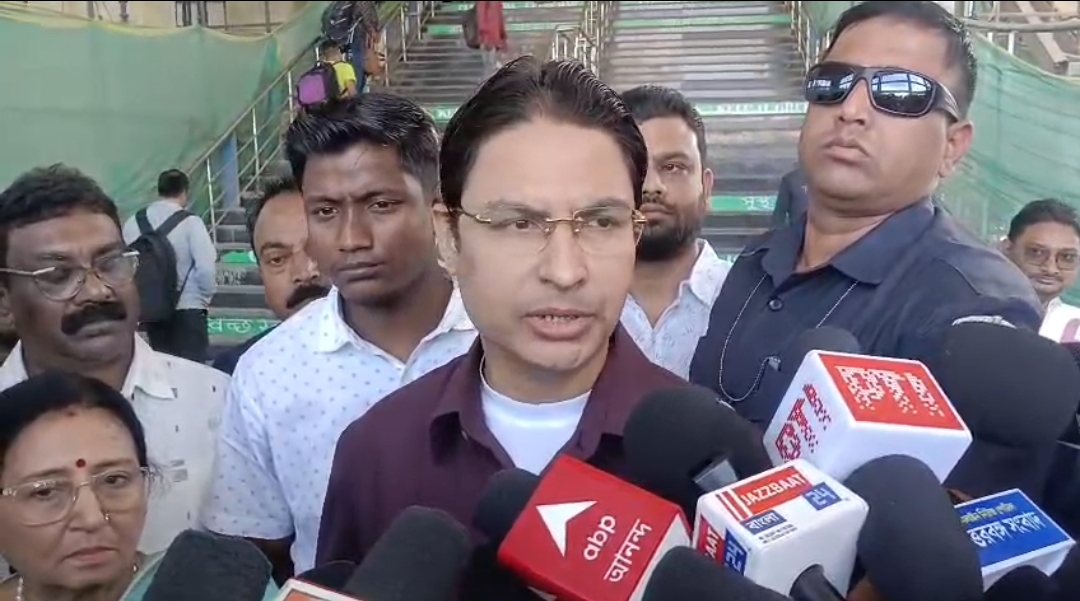 এনজেপি স্টেশনের নবীকরণে আরেক ধাপ অগ্রগতি , সরজমিনে সাংসদ রাজু বিস্তা