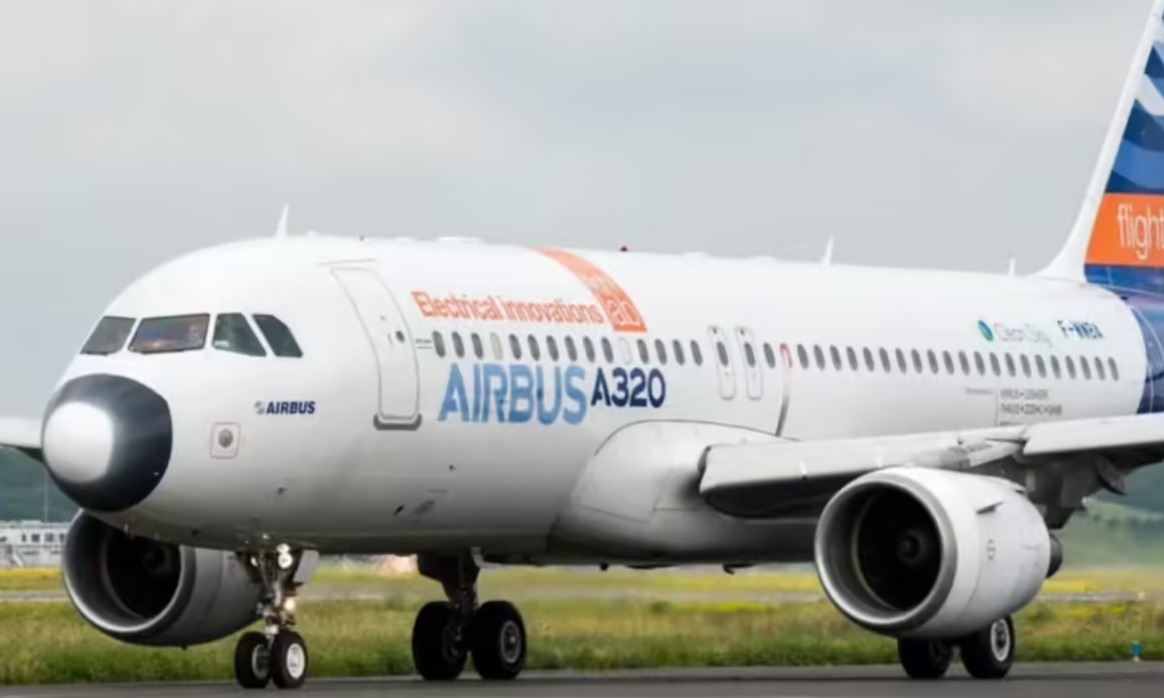 প্রভাব সৌর বিকিরণের, বিশ্বজুড়ে ‘সঙ্কটে’ বিমান পরিষেবা! বিবৃতি জারি ইন্ডিগো সহ ৩ সংস্থার