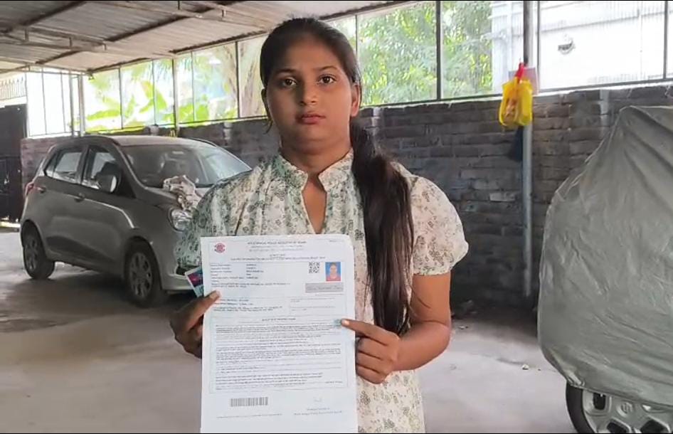অ্যাডমিট কার্ডে মহিলার বদলে পুরুষের নাম , কনস্টেবল পদে পরীক্ষা দেওয়া থেকে বঞ্চিত পরীক্ষার্থী
