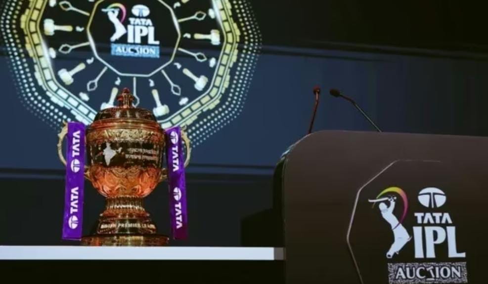 আইপিএলের নিলাম নিয়ে উন্মাদনা তুঙ্গে , নাম নথিভুক্ত ১৩০০ ক্রিকেটারের , জায়গা মাত্র ৭৭