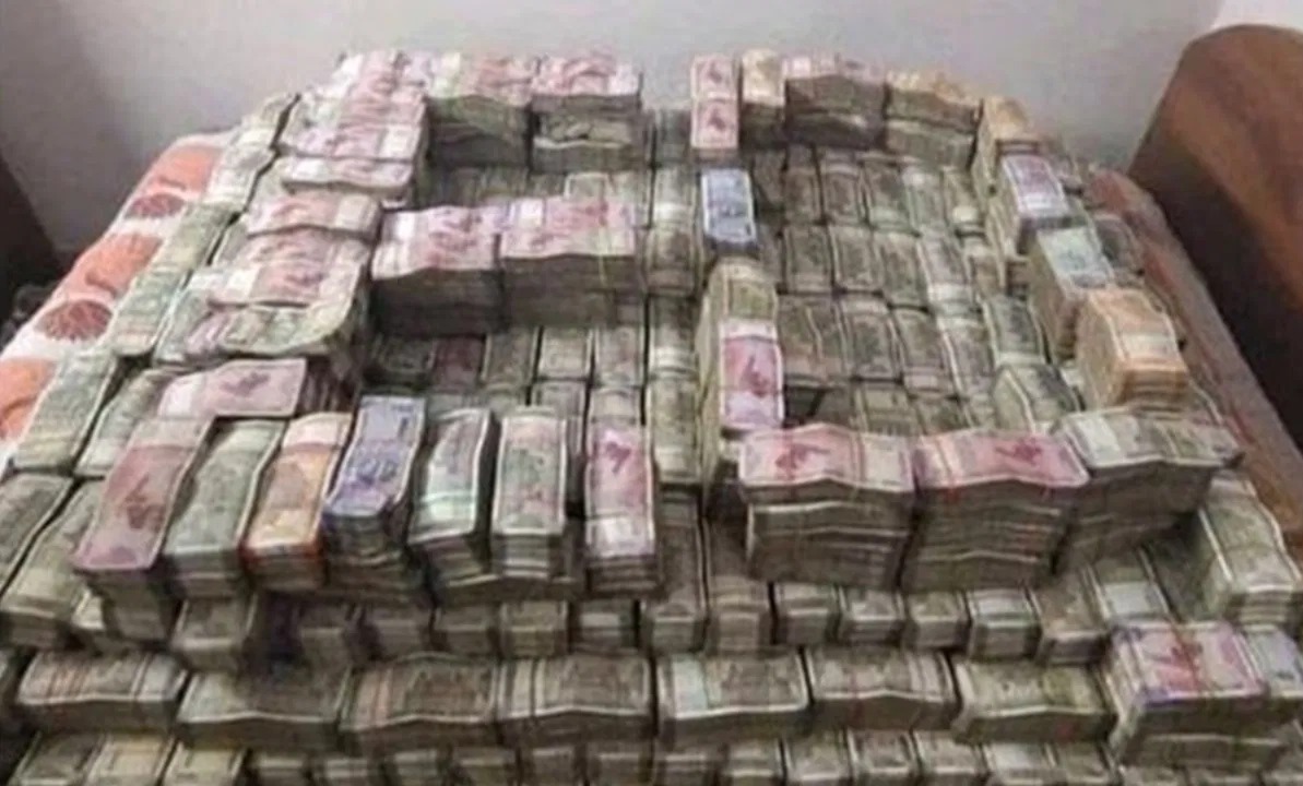 টাকার পাহাড় রাঁচির চার্টার্ড অ্যাকাউন্ট্যান্টের বাড়িতে, হদিশ ৯০০ কোটির সম্পত্তি