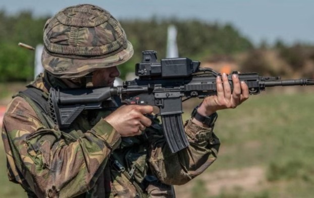 থরহরি কম্পন শত্রুপক্ষের, ভারতকে কম্পিউটার চালিত রাইফেল সিস্টেম ‘উপহার’ ইজরায়েলের