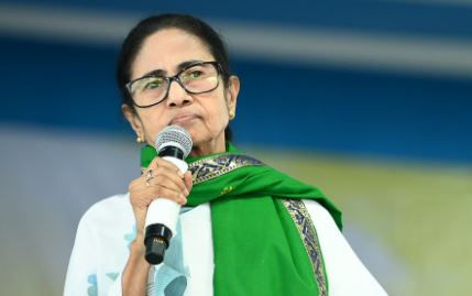 আমি থাকতে ওয়াকফ সম্পত্তিতে হাত দেওয়া যাবে না , সংশোধিত আইনে ফের চড়া সুর মমতা বন্দ্যোপাধ্যায়ের