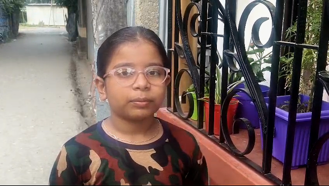 ইংলিশ ট্যালেন্ট হান্ট পরীক্ষায় রাজ্যস্তরে অষ্টম , নজর কাড়ল আরাস্কা