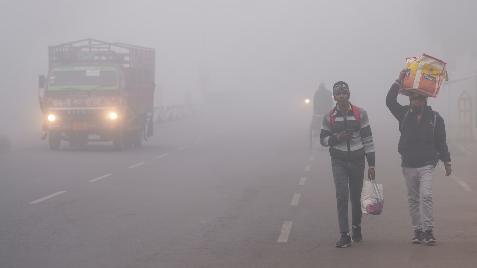 শ্রীনিকেতন কাঁপছে , রাজ্যজুড়ে পারদ আরও নামবে