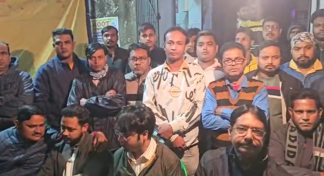 ৫০ হাজার টাকা চুরি করেও উল্টে বদনাম দিচ্ছে , বিহারি পূর্নার্থীদের বিরুদ্ধে একজোট তাড়াপীঠের ব্যবসায়ীরা