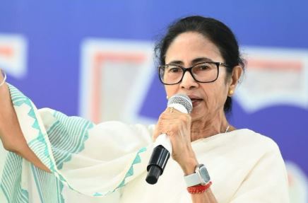 বিজেপি নিজেদের ভোট নিয়ে ব্যস্ত, মানুষের কথা ভাবে না , ইন্ডিগো বিপর্যয় নিয়ে কেন্দ্রকে নিশানা মমতার