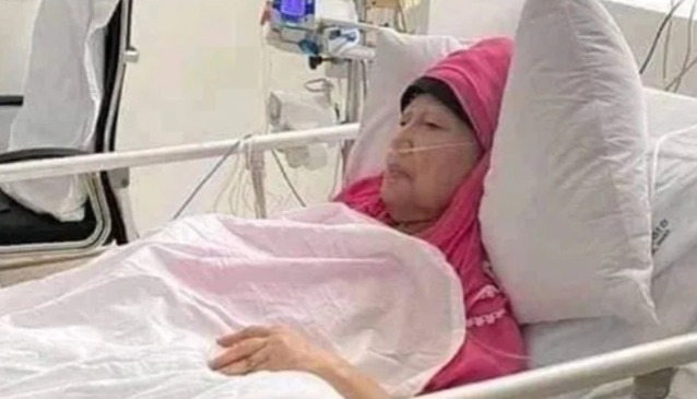 অসুস্থ খালেদা, মঙ্গল সকালেই ঢাকায় পৌঁছবে এয়ার অ্যাম্বুল্যান্স