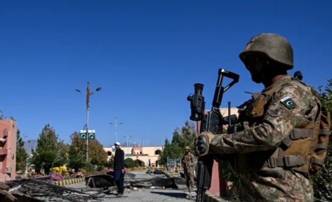 গৃহযুদ্ধ পাকিস্তানে! সেনা ঘাঁটিতে হামলা সশস্ত্র বিদ্রোহী সংগঠনের, মৃত ৬