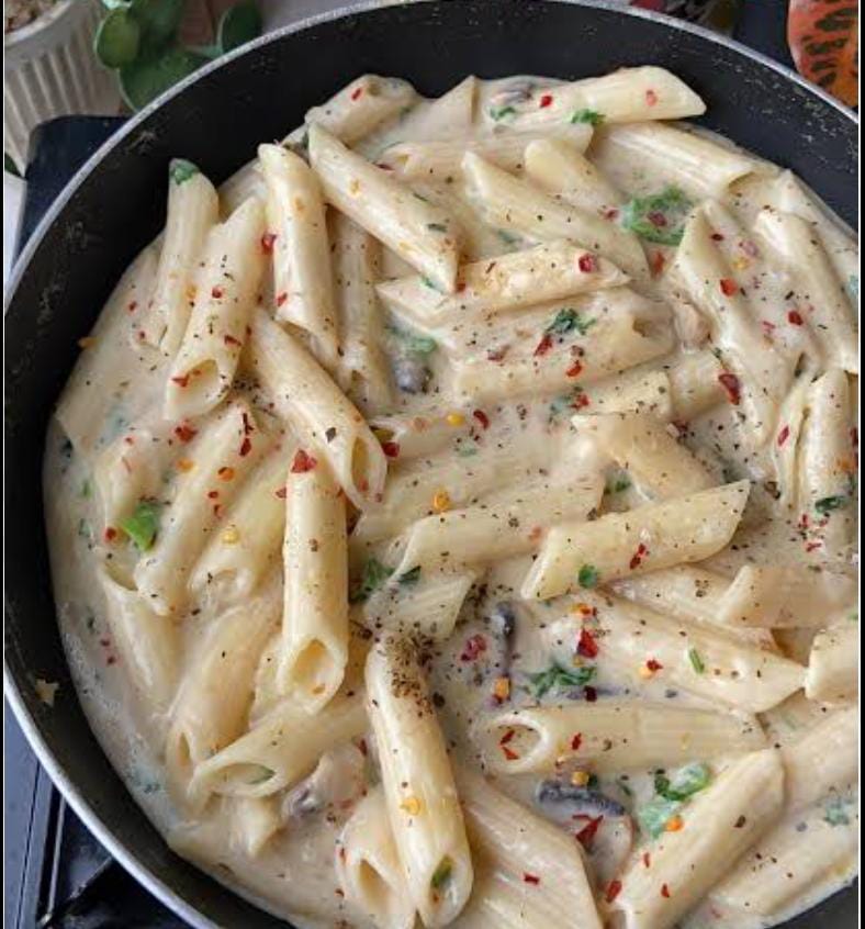 চটজলদি বানিয়ে ফেলুন হোয়াইট সস পাস্তা