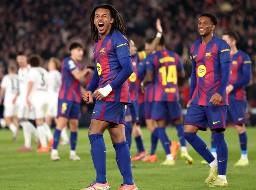 উয়েফা চ্যাম্পিয়ন্স লিগ , ইয়ামালের নজির , জয়ে ফিরল বার্সেলোনা