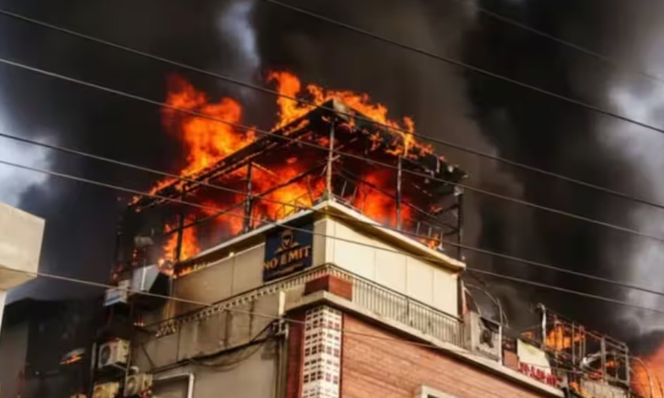 গোয়ার পর ওড়িশার নাইট ক্লাবে বিধ্বংসী আগুন, তদন্তে পুলিশ