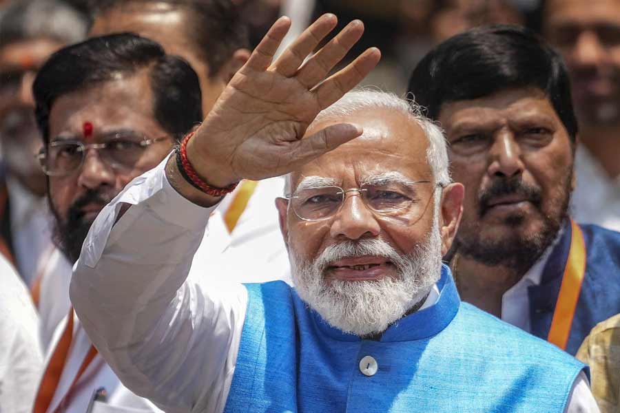 মমতার পর মতুয়াগড়ে শান মোদির , SIR তপ্ত আবহে রাজ্যে আসছেন প্রধানমন্ত্রী