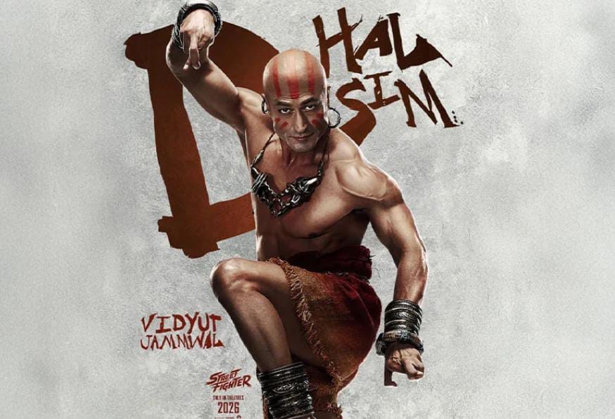 কানে দুল , নেড়া মাথা , হলিউডে অভিষেক করেই চমক বিদ্যুৎ জামালের