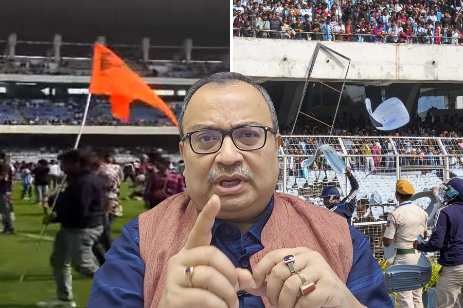 বাংলাকে বদনাম করতে চাইছে ,  যুবভারতী তাণ্ডবের মাঝে জয় শ্রীরাম স্লোগানে বিজেপিকে নিশানা কুণালের