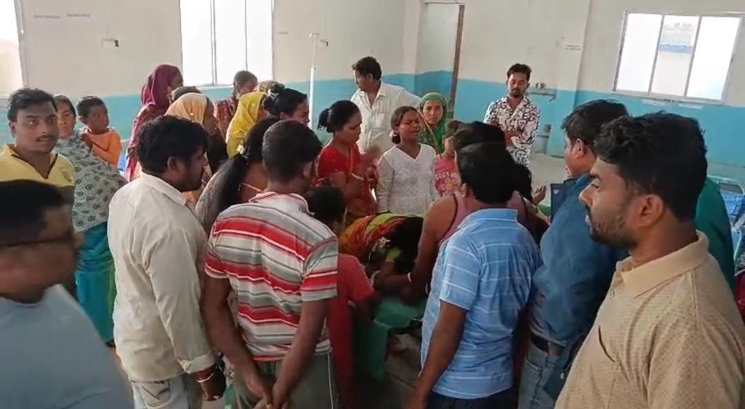 জমিতে কীটনাশক স্প্রে করতে গিয়ে মর্মান্তিক মৃত্যু কৃষকের , শোকে স্তব্ধ পরিবার