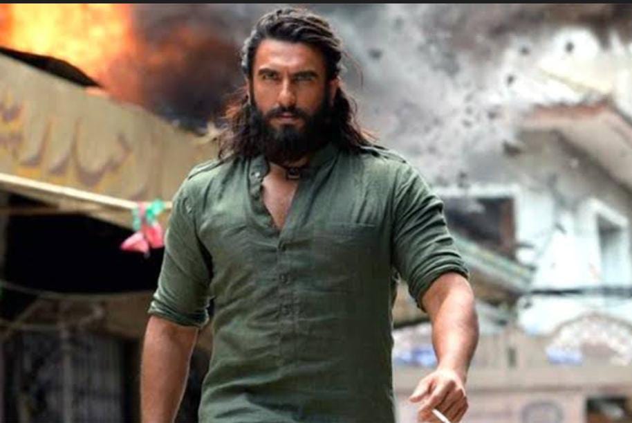 ধুরন্ধর ঝড়ে উড়ে গেল অল্লু ভিকি , বক্স অফিসে আগুন ধরাল রনবীর