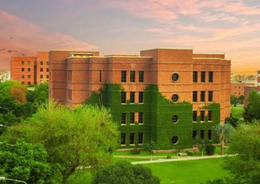 পাকিস্তানের বিশ্ববিদ্যালয়ে পড়ানো হবে রামায়ণ-মহাভারত ও ভগবত গীতা