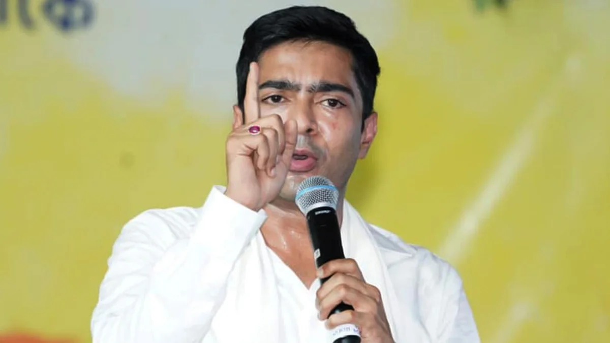 চিপ হুইপের কথাই শেষ কথা , দিল্লিতে সাংসদ বৈঠকে কড়া নির্দেশ অভিষেকের