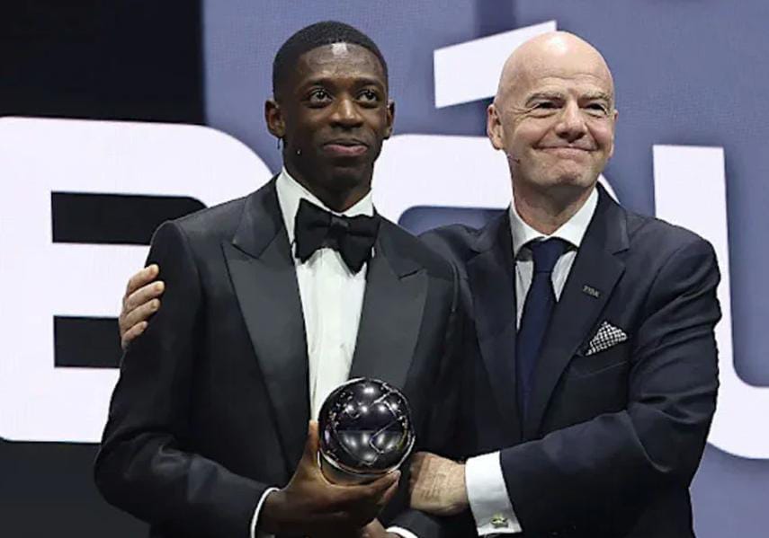 ডেম্বেলের মাথায় ফিফার আরও এক মুকুট , বর্ষসেরার তকমা ফরাসি তারকার