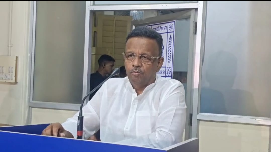 ২০২৬-এর পুজোর আগেই বউবাজারের ক্ষতিগ্রস্তদের পুনর্বাসন, আশ্বাস মেয়র ফিরহাদ হাকিমের