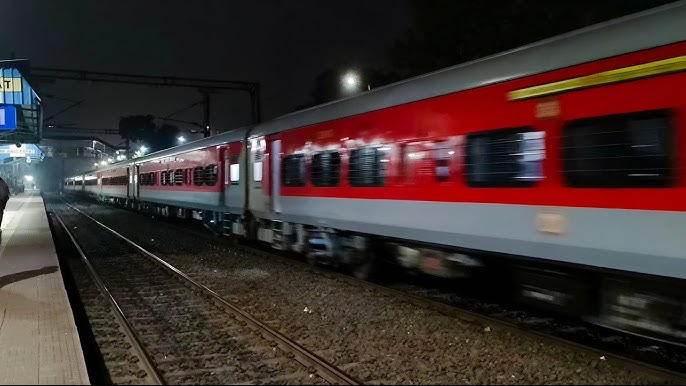 পৌঁছনোর জন্য ধন্যবাদ , ভারতীয় রেলের সঙ্গে নজিরবিহীন গান্ধীগিরি বাঁকুড়াবাসীর