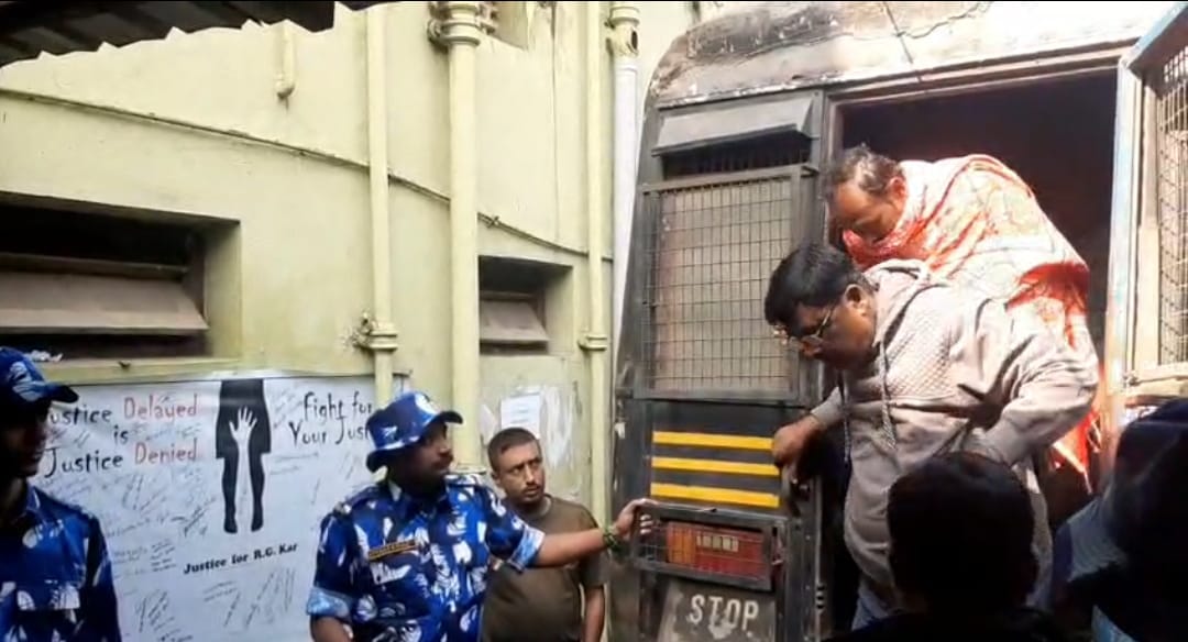 দীর্ঘ অপেক্ষার অবসান , হাঁসখালি গণধর্ষণ কাণ্ডে তিন দোষীর যাবজ্জীবন সাজা ঘোষণা