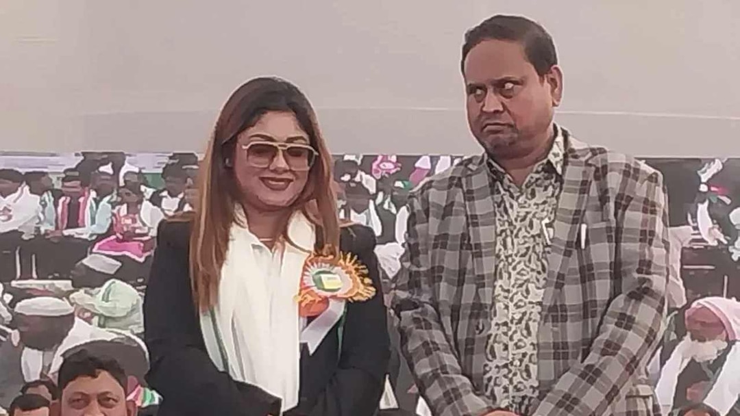 আমি হুমায়ুন কবীরের বিরুদ্ধে মানহানির মামলা করব , প্রার্থীপদ বাতিল হওয়া নিয়ে ক্ষুব্ধ নিশা চ্যাটার্জী