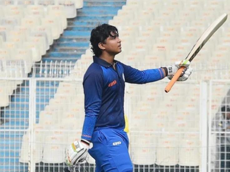 দাপুটে ১৯০ , পাক ব্যাটারকে পেছনে ফেলে ফের জোড়া রেকর্ড বৈভবের