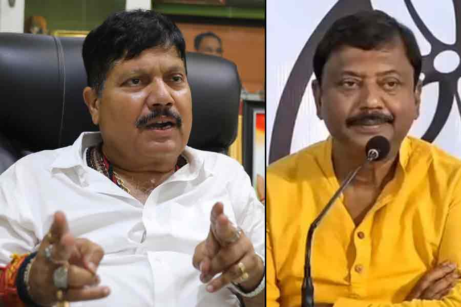 জয় বাংলা স্লোগান তুললেই পেটাবো, হুঁশিয়ারি অর্জুন সিংয়ের , পাল্টা চ্যালেঞ্জ পার্থ ভৌমিকের