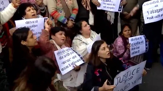 উন্নাও ধর্ষণ মামলা, অভিযুক্তের জামিনের বিরুদ্ধে বিক্ষোভ দিল্লিতে