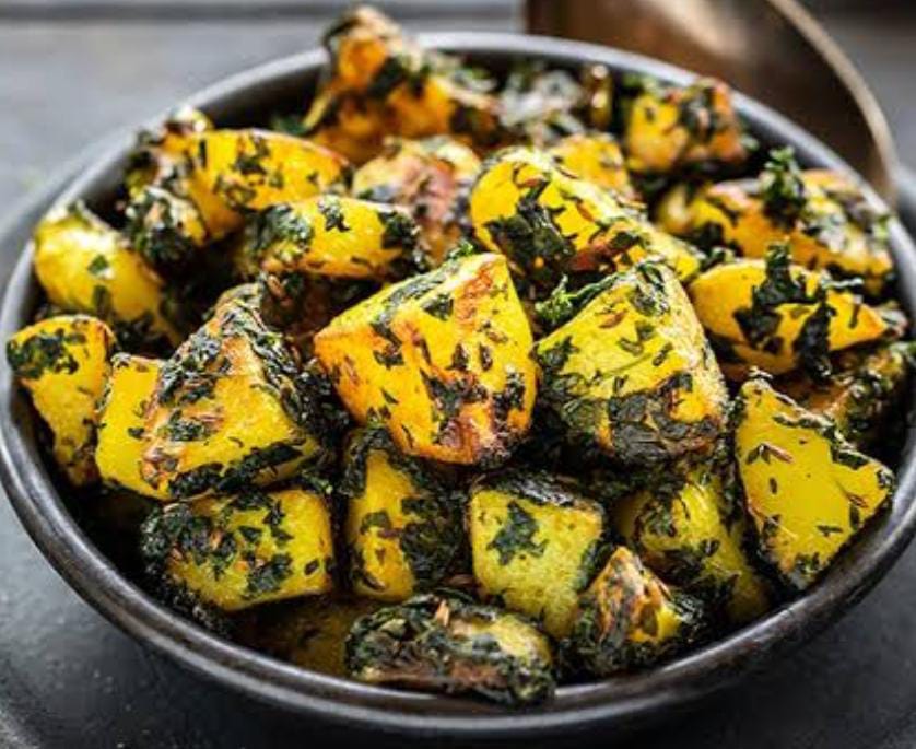 মেথি শাক দিয়ে বানাতে পারেন উত্তর ভারতের জনপ্রিয় মেথি আলু