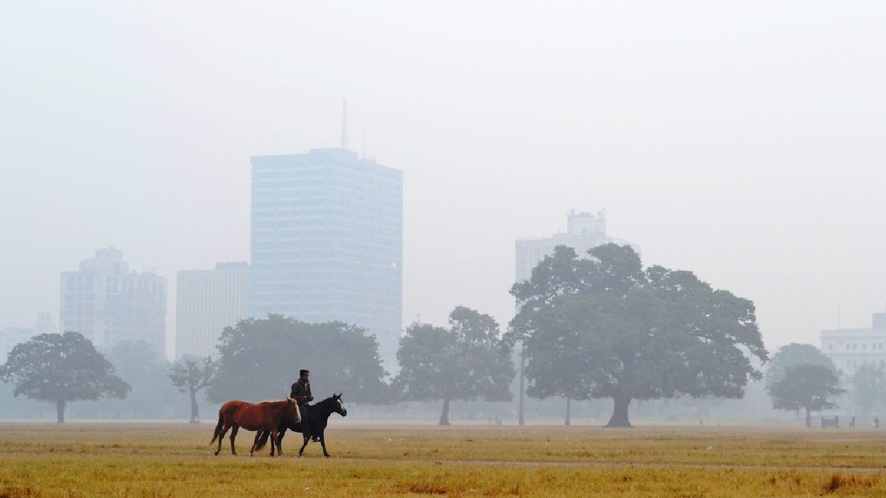 শীতের ঝোড়ো ব্যাটিং কলকাতায়, মরশুমের শীতলতম শনিবার