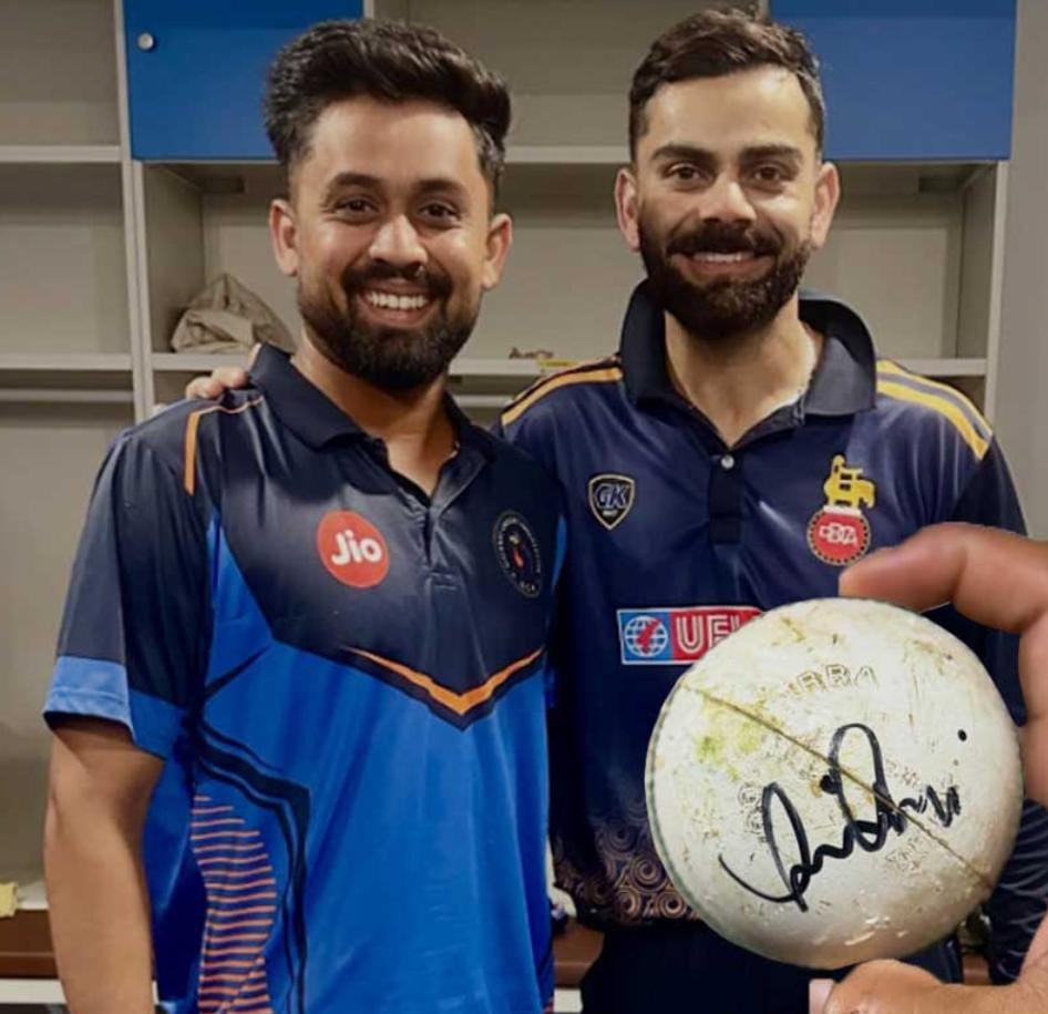 আউট হওয়া বোলারকে বিরাট উপহার , রাতারাতি আলোচনায় গুজরাটের স্পিনার