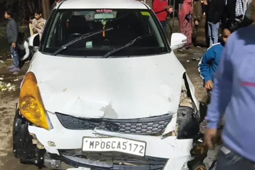 মদ্যপ অবস্থায় গাড়ি নিয়ে ধাক্কা বিজেপি নেতার , শিশু-সহ মৃত ২ , জখম কমপক্ষে ৩