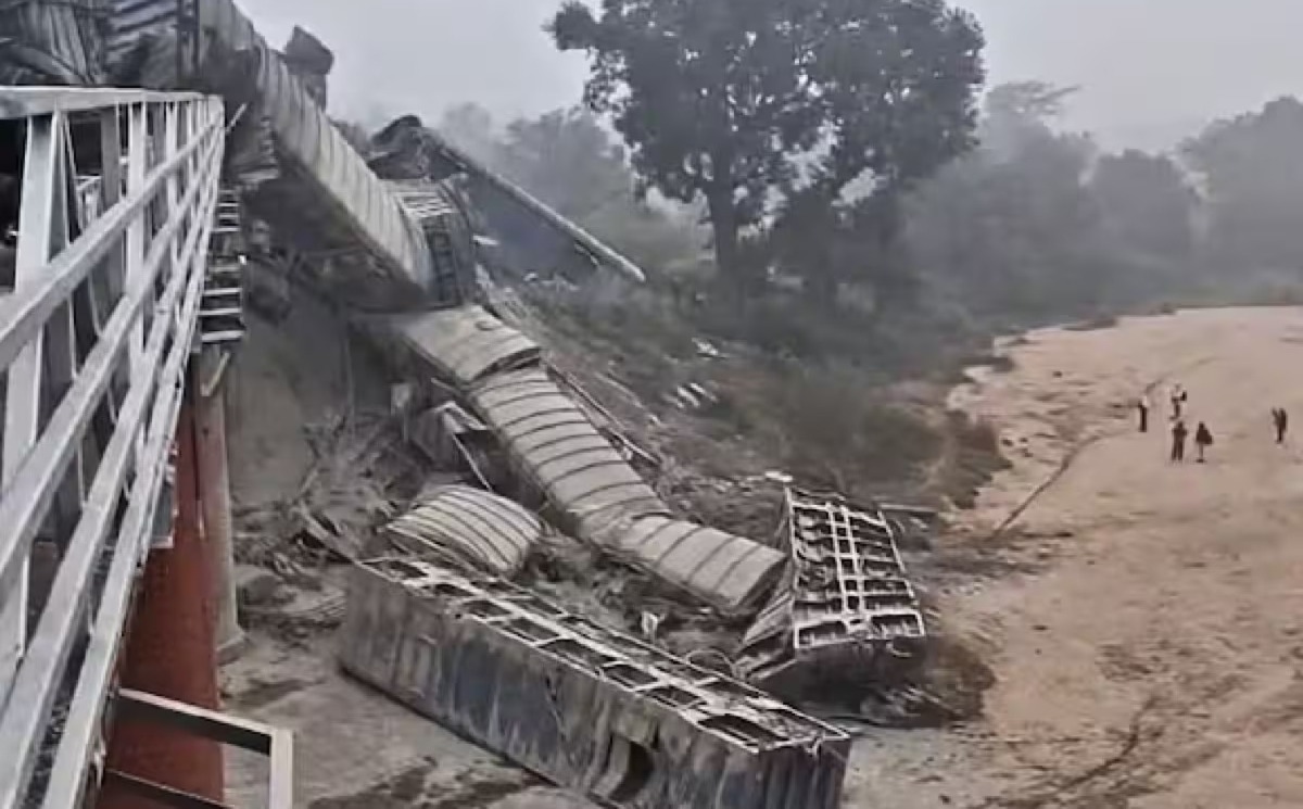 ভয়াবহ ট্রেন দুর্ঘটনা বিহারে, লাইনচ্যুত ১৯ টি বগি