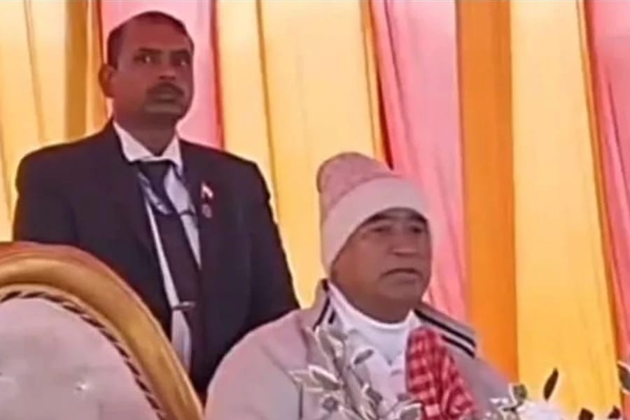 রাষ্ট্রপতি–প্রধানমন্ত্রী নিজেই বাংলাদেশি , SIR ঘিরে বিস্ফোরক মন্তব্য অনন্ত মহারাজের