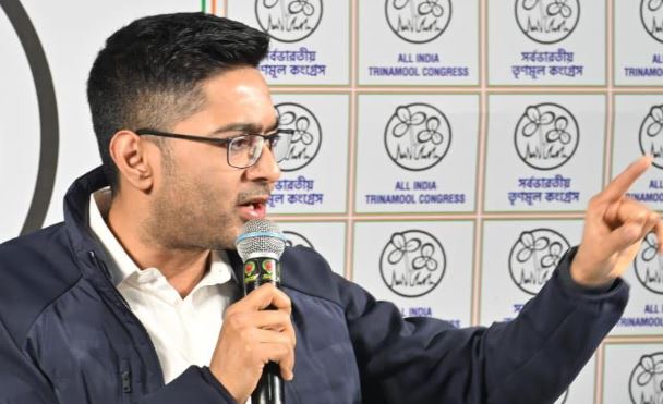 আরও দেড় মাস BLO-দের ছায়াসঙ্গী থাকতে হবে , মুখ্যমন্ত্রীর পর এবার BLA -২ দের নির্দেশ অভিষেকের