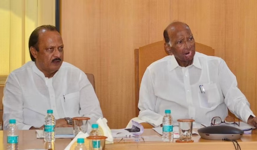 মহারাষ্ট্রের রাজনীতিতে নয়া সমীকরণ, বর্ষবরণের আগে একজোট শরদ-অজিত