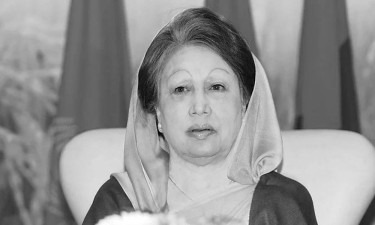 না ফেরার দেশে খালেদা, বুধে শেষকৃত্য বাংলাদেশের প্রাক্তন প্রধানমন্ত্রীর