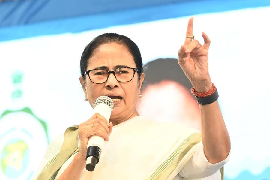 নির্বাচনের আগে বাঁকুড়া সফরে মমতা , SIR পর্বে দলীয় সংগঠনে জোর ঘাসফুল শিবিরের