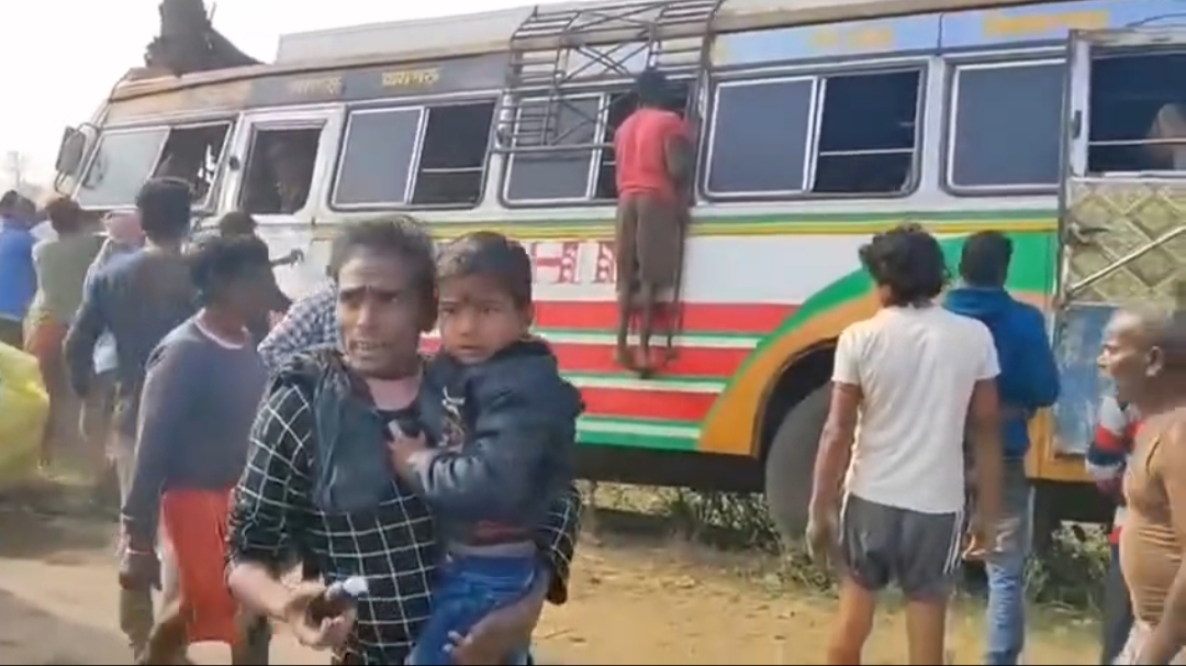 বছরের শেষে পিকনিকে ফের ভয়াবহ বাস দুর্ঘটনা , আহত ২০