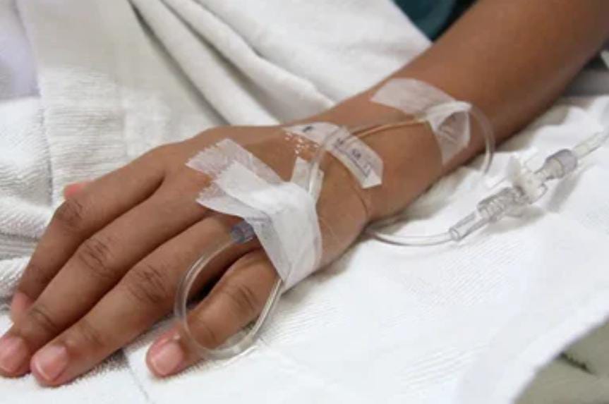 ঘুরতে গিয়ে রক্তাক্ত অবস্থায় উদ্ধার তরুণী , বন্ধুদের বিরুদ্ধে খুনের চেষ্টার অভিযোগ পরিবারের