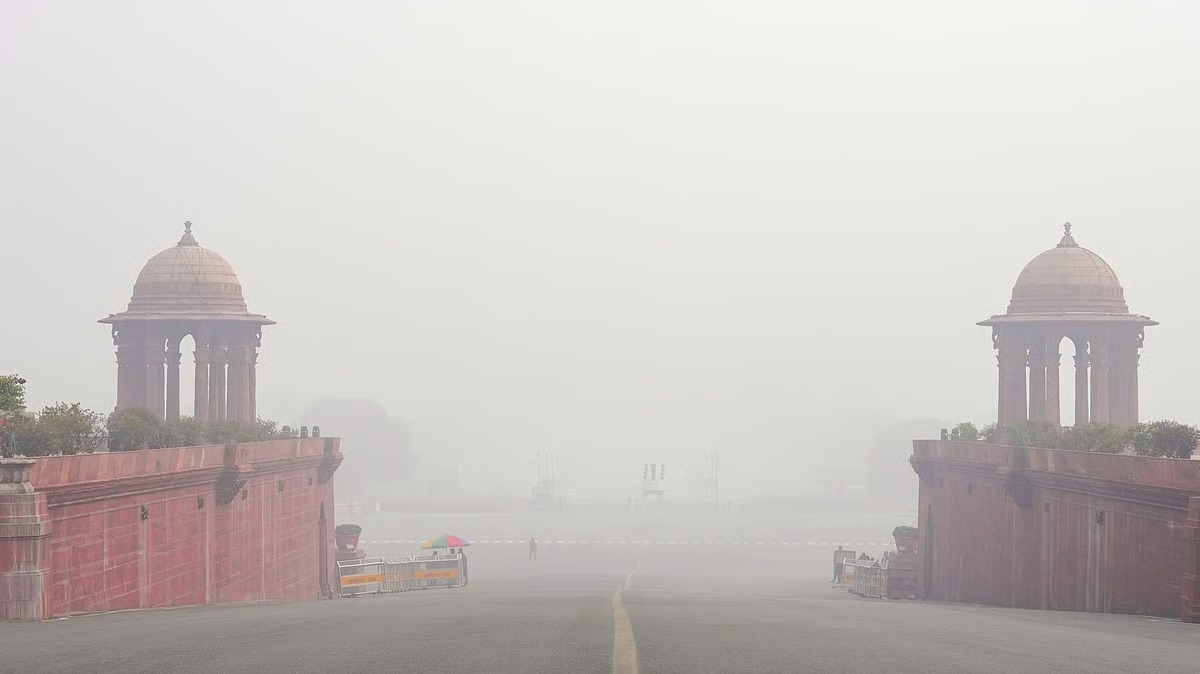 বর্ষবরণে মুম্বইয়ে বৃষ্টি , আগামী কয়েকদিন দেশজুড়ে ঘন কুয়াশার পূর্বাভাস