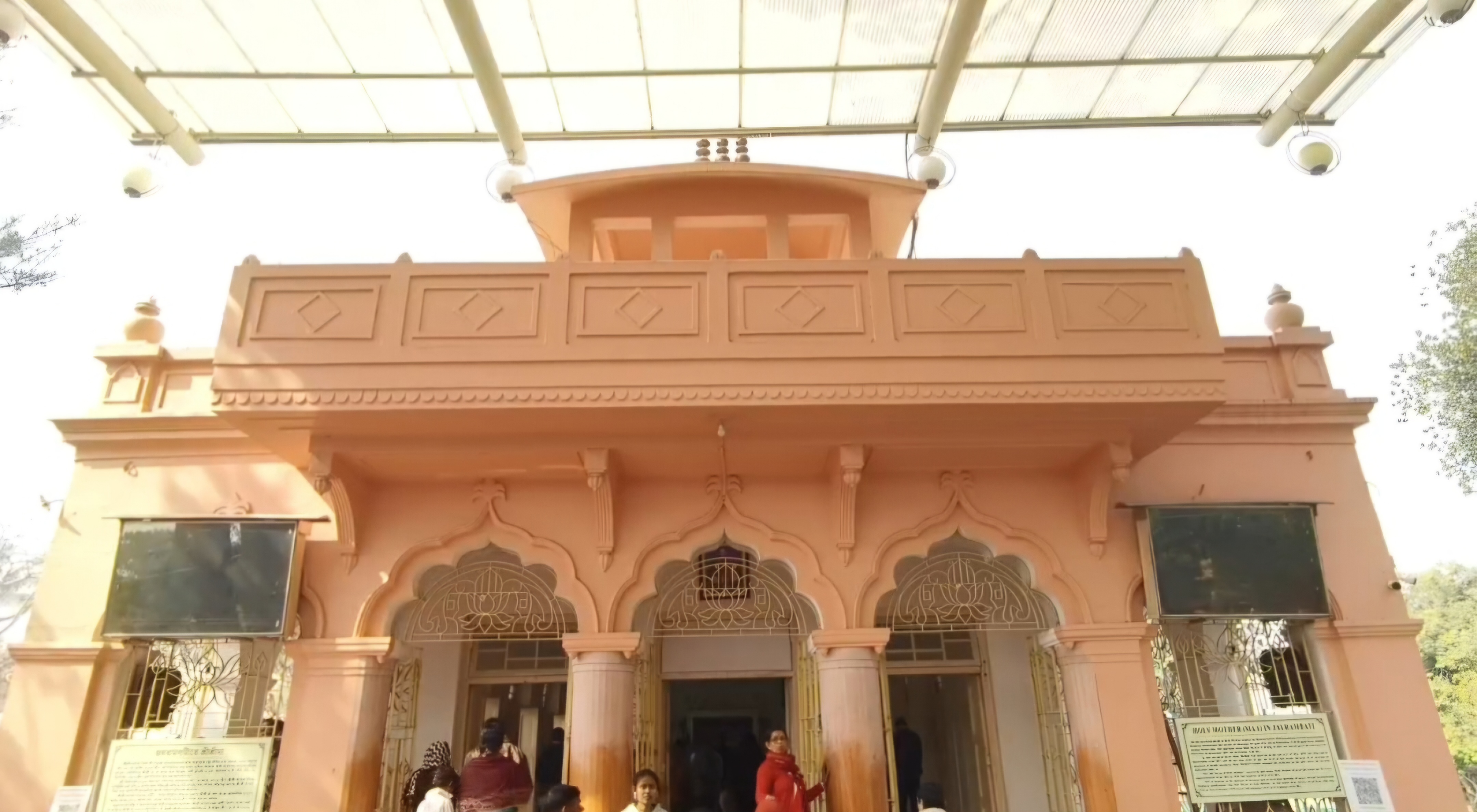 কল্পতরু উৎসব না থাকলেও নববর্ষে মাতৃদর্শনে ভক্তসমাগম , উৎসবের আবহ জয়রামবাটিতে