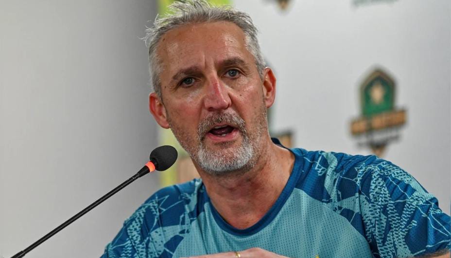 পাকিস্তানের দায়িত্ব নেওয়ার আট মাসের মধ্যেই ইস্তফা , কারণ ব্যাখ্যা গিলেস্পির